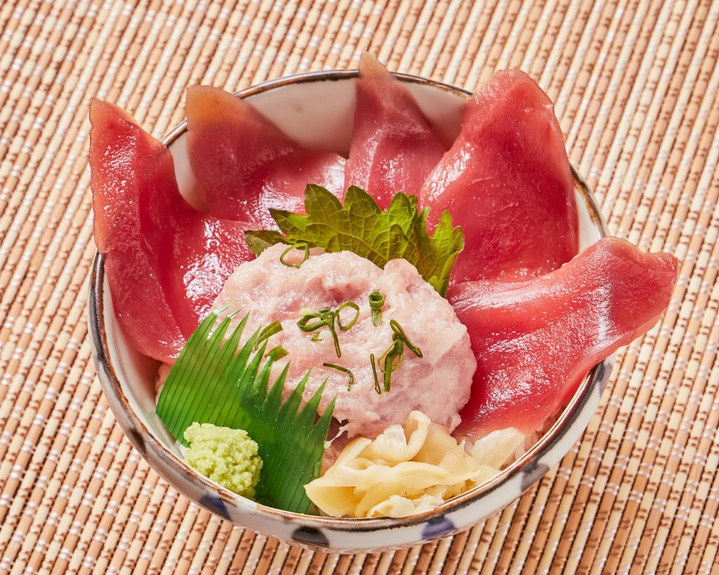 マグロ丼